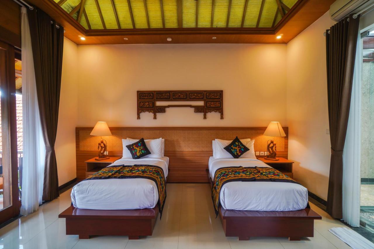 Giri Bhagawan Villas & Spa Nusa Dua  Exterior photo