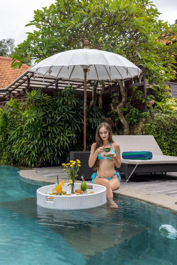 Giri Bhagawan Villas & Spa Nusa Dua  Exterior photo
